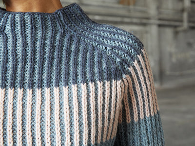 Iberis er en flot sweater i halvpatent og striber